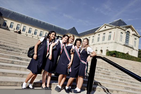 世界各国女学生校服大比拼：这国家最性感！