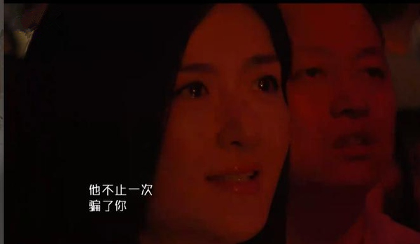 女生喜欢一个男生的时候眼神是什么样子？