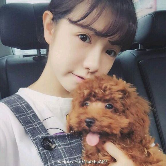 扒一扒今年较火的女网红们