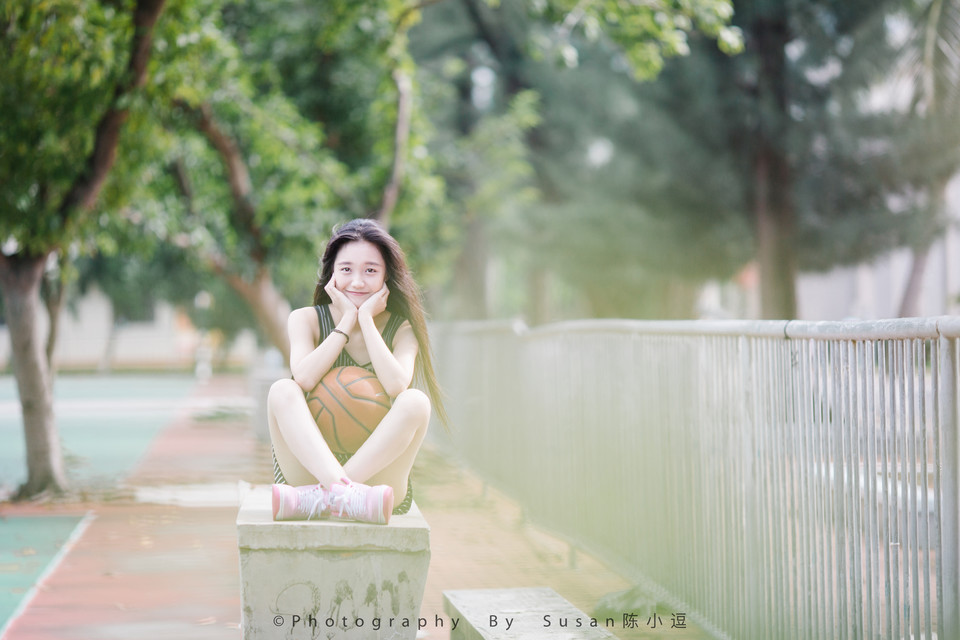 打篮球的小清新女神，因为你爱上篮球