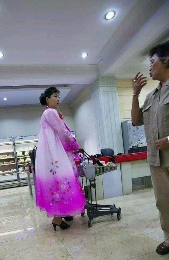 在朝鲜冒死拍下的照片。最真实的朝鲜人民生活