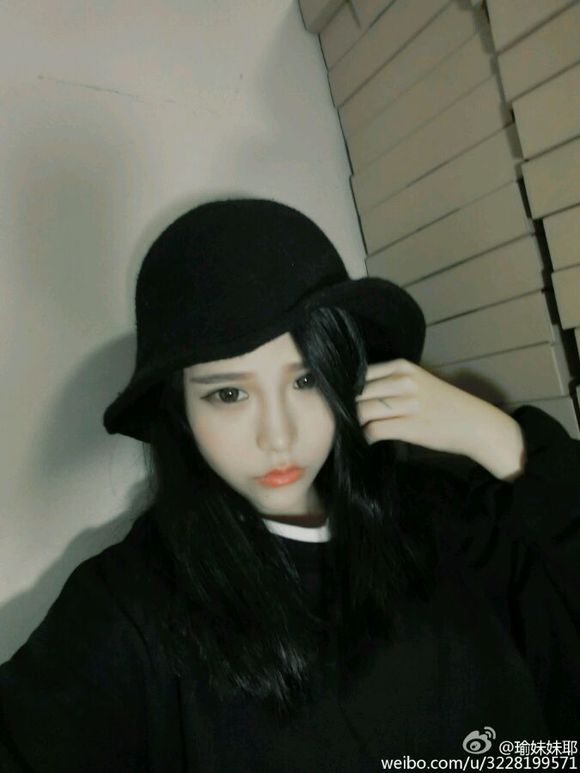 扒一扒今年较火的女网红们