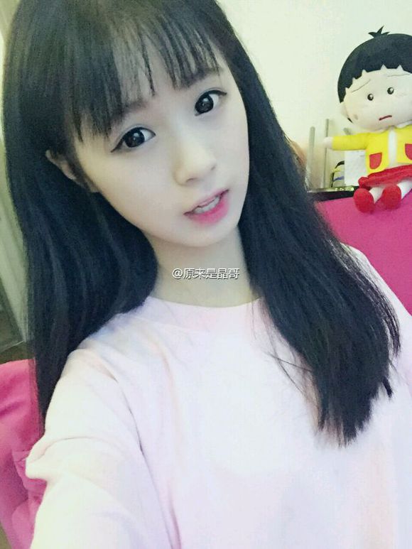 扒一扒今年较火的女网红们